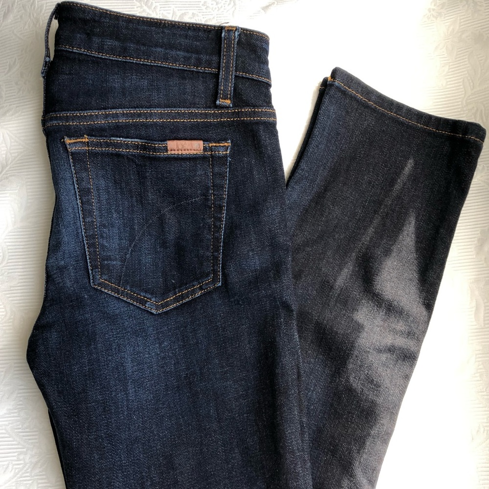 Joe’s Jeans Straight Ankle. Size 26.